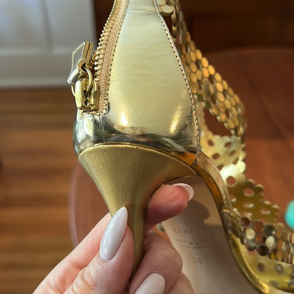 Casadei Gold Heels - Picture 4 of 7